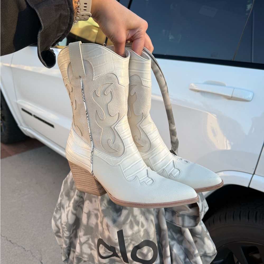 Dolce Vita Cream Western Heeled Boots